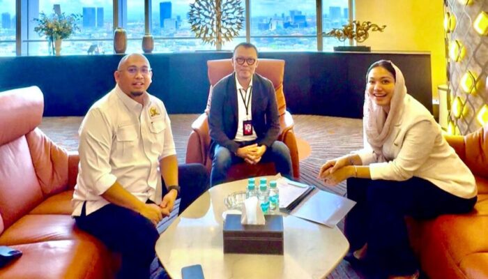 Minta Bangun BTS, Andre Rosiade Dampingi Bupati Dharmasraya Temui Dirut Telkomsel