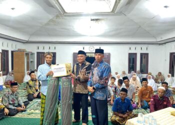 TSR Hari Kedua, Kakankemenag Solsel dan Rombongan Kunjungi Masjid Baitul Rahman Sungai Manau. 