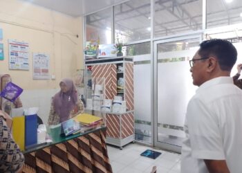 Bupati John Kenedy Azis Sidak Puskesmas