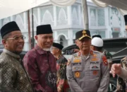 Gubernur Mahyeldi Sebut Founder Indah Group Sebagai ‘Hadiah dari Piaman’ untuk Sumbar dan Nasional