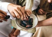 Pentingnya Memilih Takjil Sehat Saat Berbuka Puasa