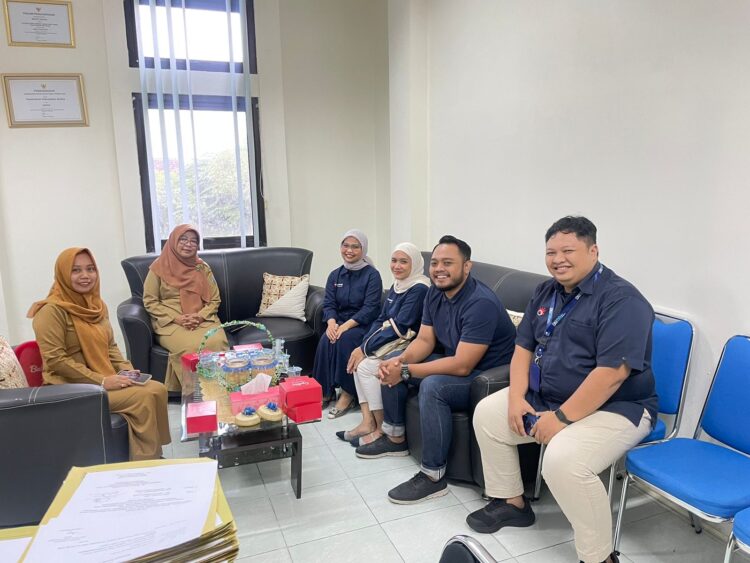 Stunting bukan sekadar angka statistik, tetapi refleksi nyata tentang bagaimana kita sebagai bangsa menjaga generasi penerus. Ribuan anak di Indonesia masih menghadapi risiko pertumbuhan terhambat akibat kurangnya asupan gizi yang memadai.