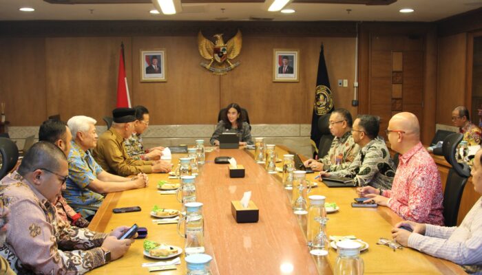 Dorong Sumbar Jadi Destinasi Prioritas Pariwisata, Irman Gusman dan Gubernur Mahyeldi Temui Menpar