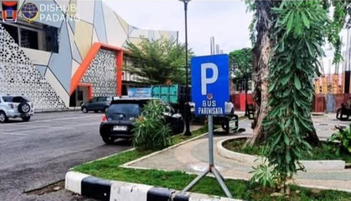 Pemko Padang Siapkan Dua Tempat Parkir Bagi Bus Pariwisata