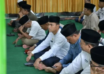 Ustadz Bintang Haikal  Isi Wirid Bulanan Korpri Agam di Masjid Agung Nurul Falah
