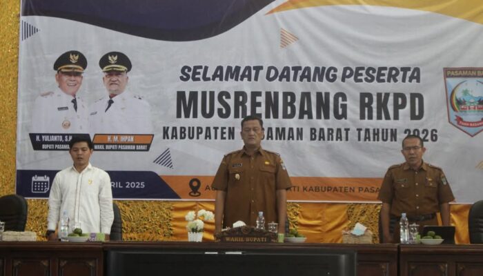 Wabup Pasbar Ajak Semua Pihak Beri Masukan untuk Pembangunan Daerah