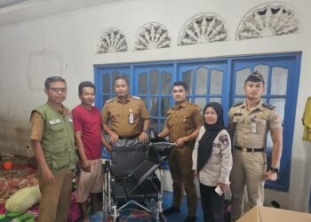 Kursi Roda untuk Yasni, Wujud Nyata Progul Padang Melayani di Kecamatan KotoTangah
