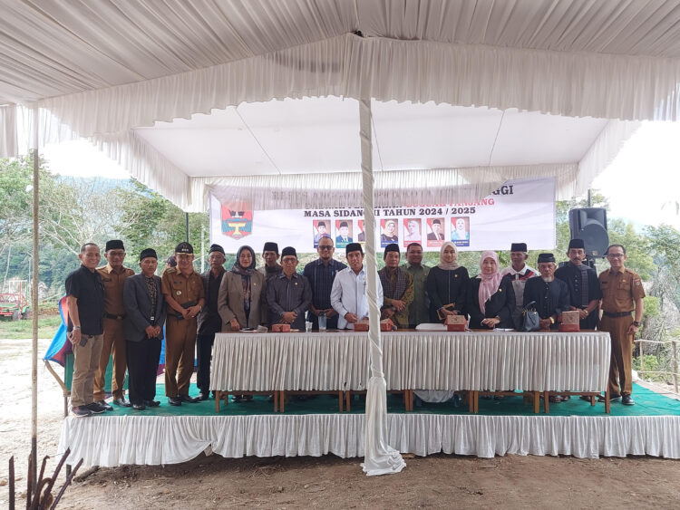 Sebanyak tujuh dari sembilan anggota DPRD Kota Bukittinggi daerah pemilihan (dapil) Kecamatan Guguak Panjang menjemput aspirasi masyarakat dalam kegiatan Reses Masa Sidang II Tahun 2024-2025, Selasa (22/4).RUDI GATOT