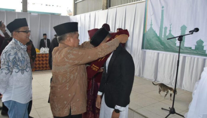 Bupati Agam Tekankan Pentingnya Peran Pesantren sebagai Wadah Pembentukan Karakter        