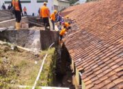 Tim Gabungan Evakuasi Korban Tertimbun Tembok Penampungan Air di Magelang