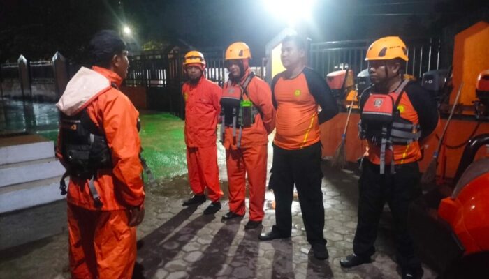 Tujuh Orang Terjebak di Sungai Bangek, Tim SAR Padang Lakukan Operasi Penyelamatan