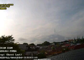 Gunung Marapi Erupsi Pagi Ini, Kolom Abu Capai 500 Meter