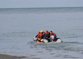 Operasi SAR Hari Kedua, Pencarian Remaja Hilang Terseret Ombak di Pantai Pasir Nan Tigo Masih Berlanjut