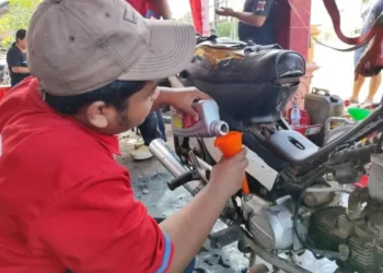 Tips Tangani Sepeda Motor Terendam Banjir