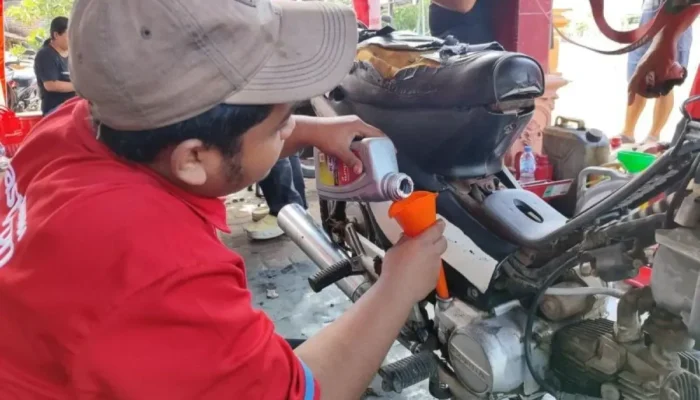 Tips Tangani Sepeda Motor Terendam Banjir