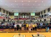 Persiapan Memasuki Dunia Kerja, Dirkeu PT Semen Padang Beri Pembekalan kepada Calon Wisudawan UNP