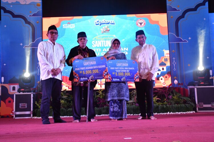 PT Semen Padang kembali menegaskan komitmennya terhadap kepedulian sosial dengan menggelar acara berbuka puasa bersama dan berbagi kebahagiaan dengan anak-anak panti asuhan. IST