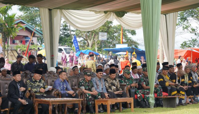 Danrem 032/Wirabraja Hadiri Acara Pulang Basamo Perantau Ranah Minang di Nagari Tanjung Alai