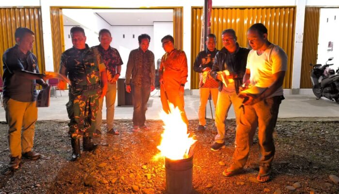 Pasca Putusan MK, KPU Pasaman Musnahkan 327 Lembar Surat Suara PSU