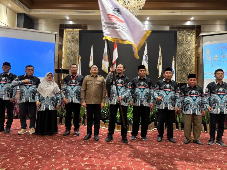 Pelantikan pengurus DPD Desa Bersatu Sumbar periode 2025-2030. IST