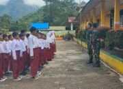 Prajurit TNI Tanamkan Nasionalisme ke Murid SD di Nagari Harau