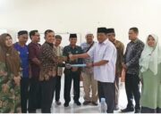 Tim Percepatan dan Pembentukan Muhammadiyah Boarding School Lima Kaum Terima SK
