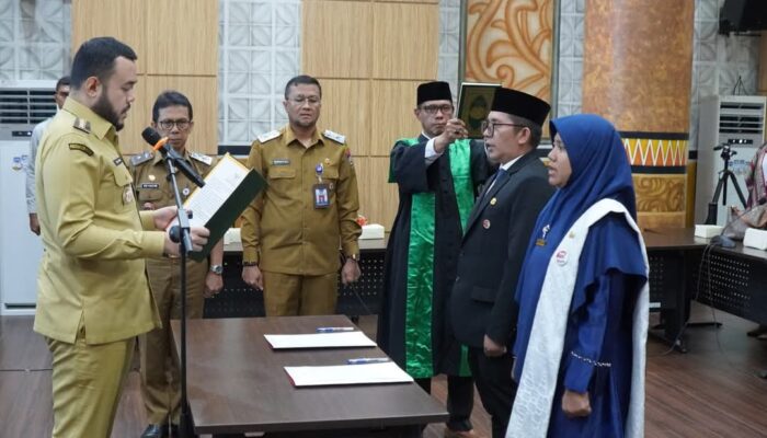 Wako Fadly Amran Lantik 22 Kepala Sekolah Demi Terwujudnya Padang Juara