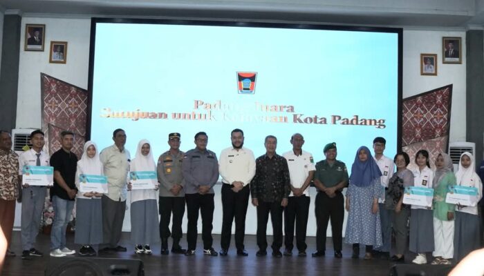 Enam Pelajar di Padang Dapat Beasiswa Kuliah di Sampoerna University