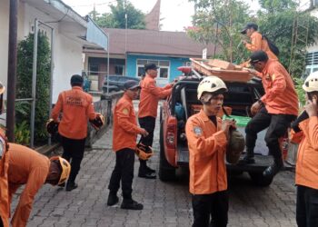 Bus ALS Terbalik di Padang Panjang, Basarnas Padang Lakukan Operasi SAR