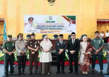 Pj Sekda Pasbar drh Dodi San Ismail Dilantik Bupati Yulianto