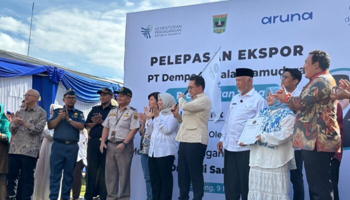 Menteri Perdagangan Lepas 9,3 Ton Tuna Sumbar ke UEA
