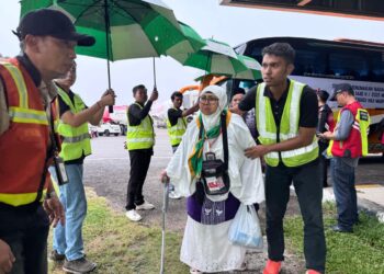Hujan Iringi Keberangkatan Kloter 05 Padang, 2.113 Jemaah Sudah Tiba di Madinah