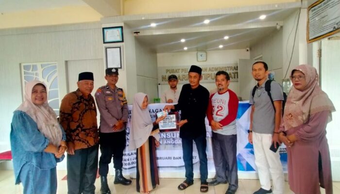 Nyanyikan Lagu Kebangsaan, Pemerintah Nagari Batipuah Ateh Resmi Salurkan BLT Tahap Pertama