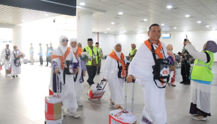 Kloter 15 Tutup Pemberangkatan 6.324 Jemaah Haji Embarkasi Padang ke Tanah Suci