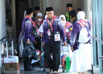 Tiba di BIM Jemaah Embarkasi Padang Asal Bengkulu Disambut Lantunan Salawat Badar