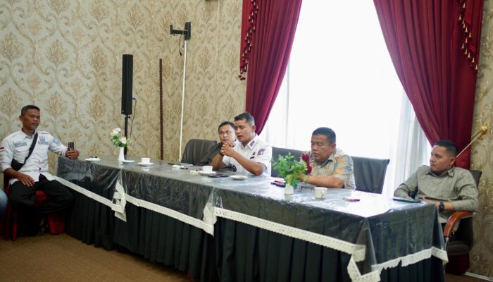 Pasar Alahan Panjang Butuh Penataan, Jon Firman Pandu Turun Tangan