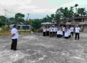 Hendra Gunawan Pimpin Apel Pagi di Lingkungan Pemerintah Nagari Durian Tinggi