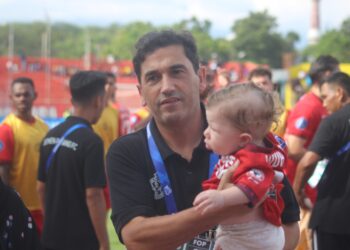 Eduardo Almeida Kembali Nahkodai Tim Semen Padang FC