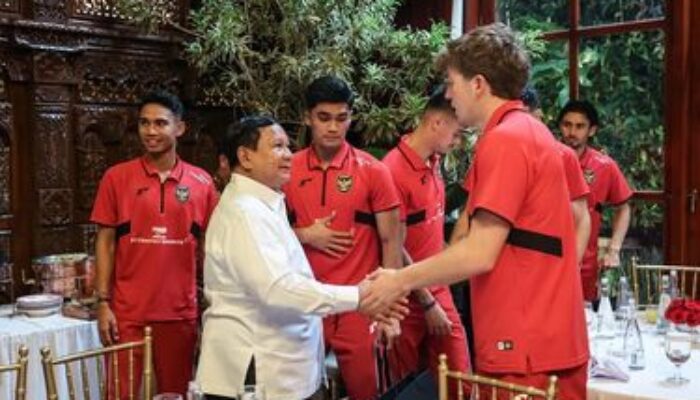 Pemain Timnas Indonesia Dapat Hadiah Jam Rolex dari Prabowo