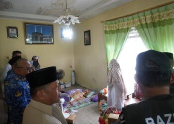 Wawako Maigus Nasir Kunjungi Warga Penderita Meningitis TB