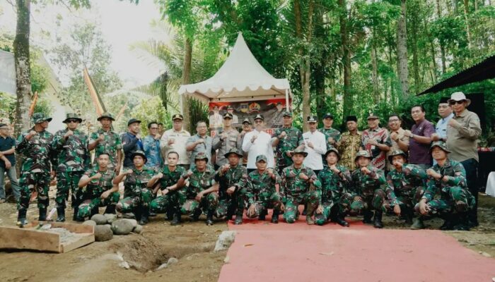 TMMD ke-125 Dimulai, TNI dan Pemkab Solok Selatan Bedah Rumah Warga