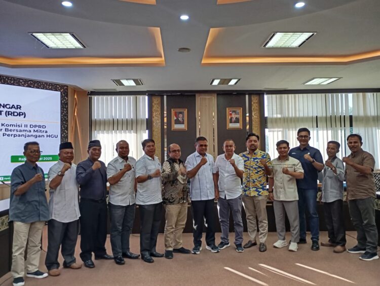 Komisi I dan II DPRD Provinsi Sumatera Barat melaksanakan Rapat Dengar Pendapat (RDP) bersama mitra kerja.  IST