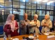 Bos Money Changer PT Equator Valutamas Ulang Tahun ke-69, Ajak Seluruh Karyawan Makan Bersama