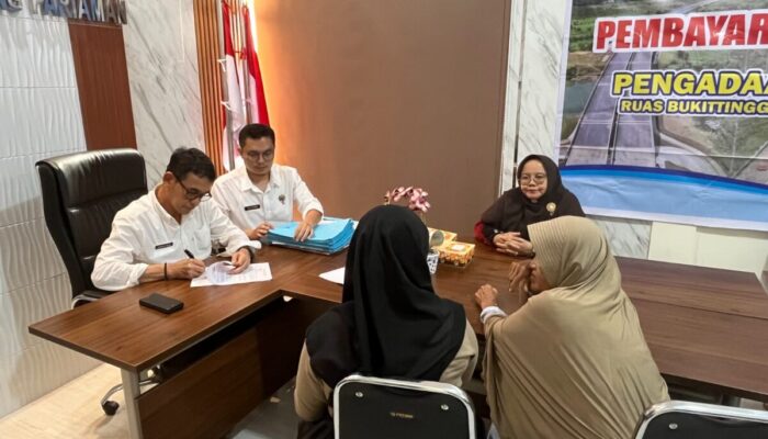 Kantah Padang Pariaman Bayarkan Uang Ganti Kerugian Pengadaan Tanah Jalan Tol