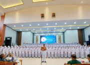 364 Mahasiswa Keperawatan Poltekkes Kemenkes Padang Ikuti Peresmian Uniform