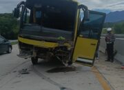 Bus Pariwisata Kecelakaan di Tol Padang-Sicincin, Dua Penumpang Luka Ringan