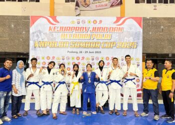 Polres Pasaman Juara Umum Kejuaraan Judo dan Bela Diri Polri Kapolda Sumbar Cup 2025