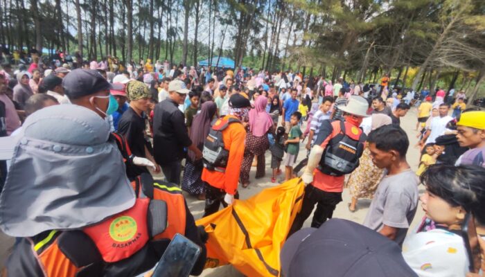 Remaja 17 Tahun Ditemukan Meninggal Usai Hanyut di Pantai Sumedang Pessel