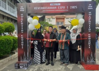 Expo Mahasiswa Kewirausahaan Unes 2025 Resmi Digelar 