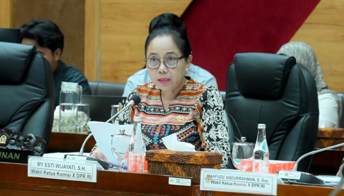 Sekolah Swasta Gratis Akan Diatur di RUU Sisdiknas